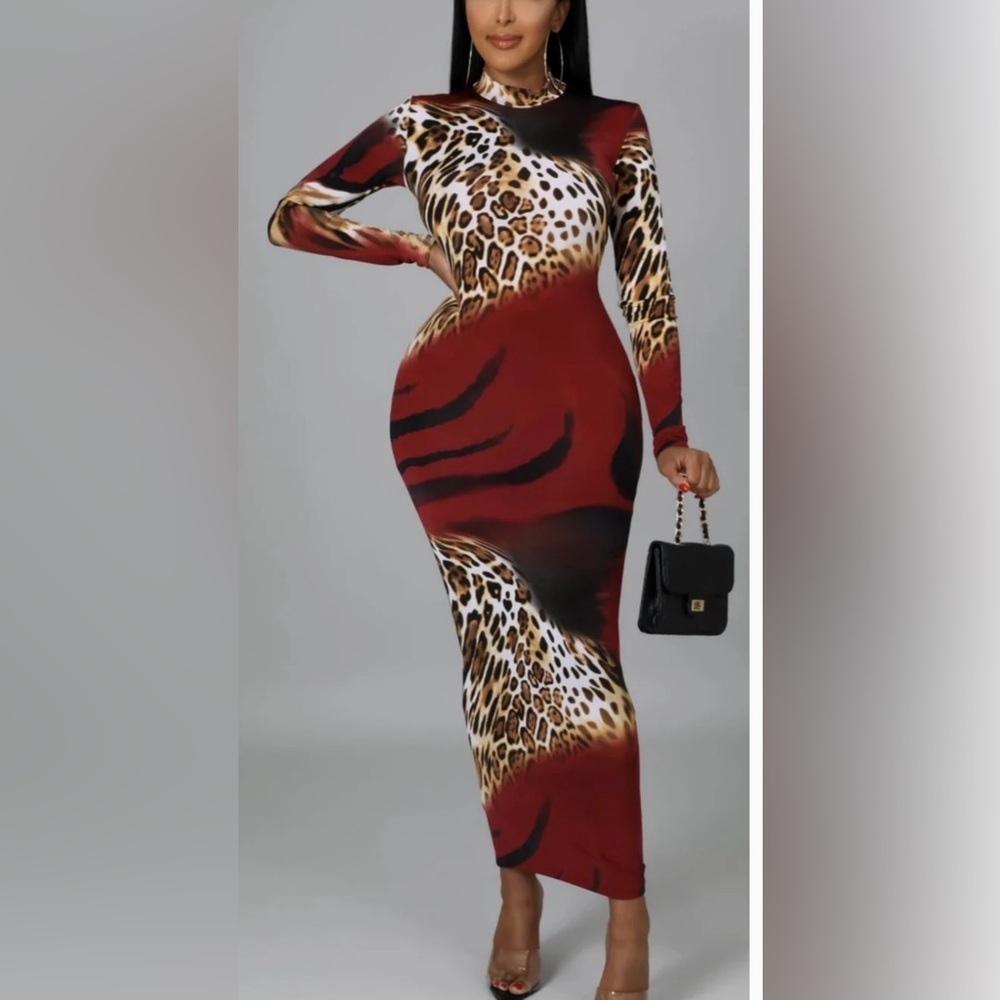 Leopard print long sleeve body con dress
